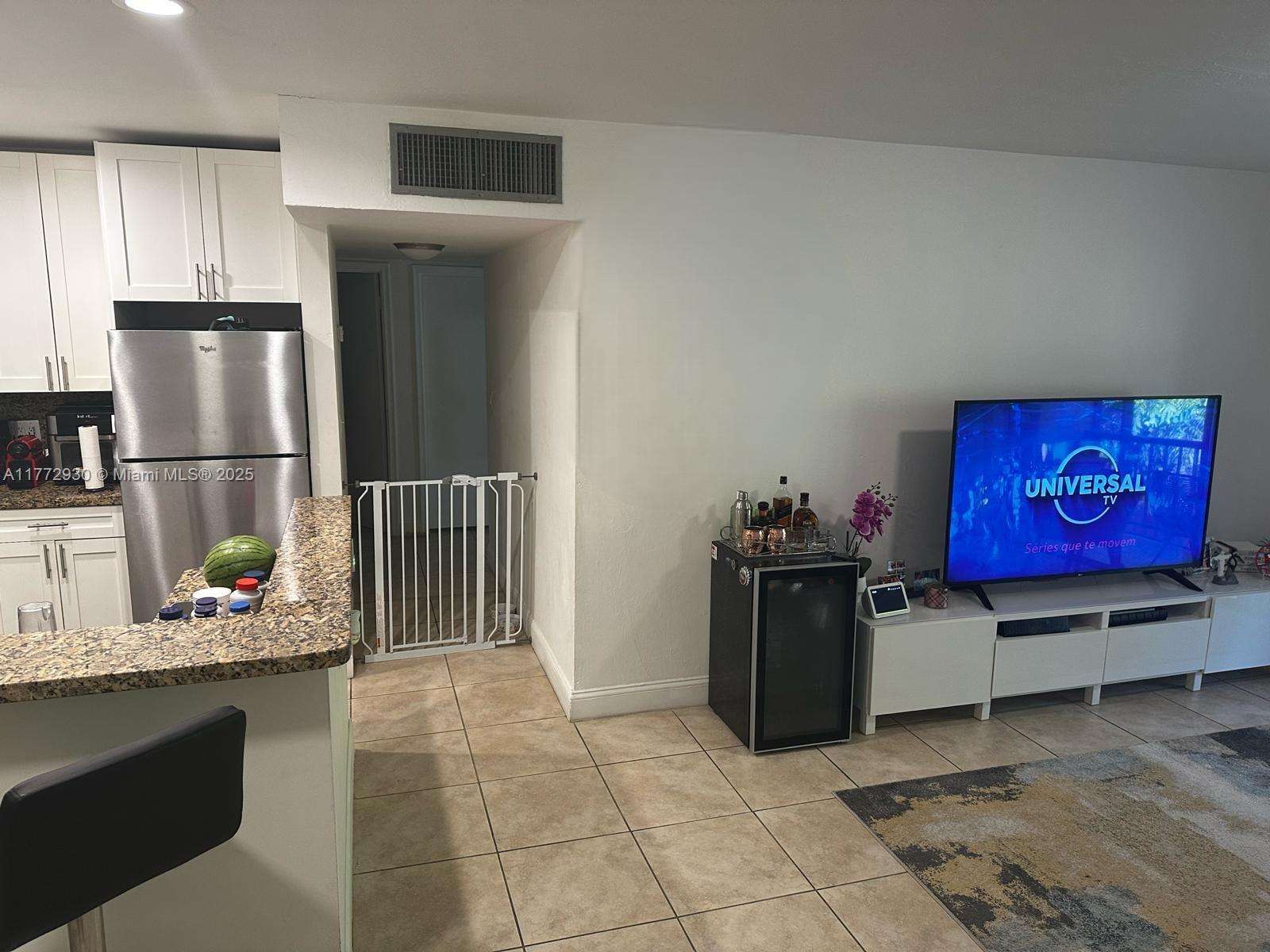 7951 SW 104th #210D Miami, FL 33156 7951 SW 104th #210D Miami, FL 33156