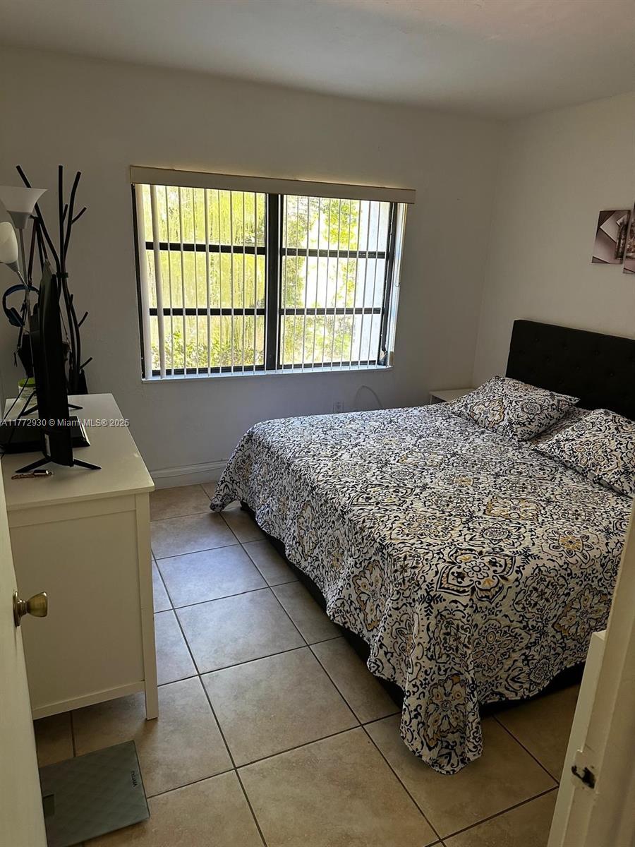 7951 SW 104th #210D Miami, FL 33156 7951 SW 104th #210D Miami, FL 33156