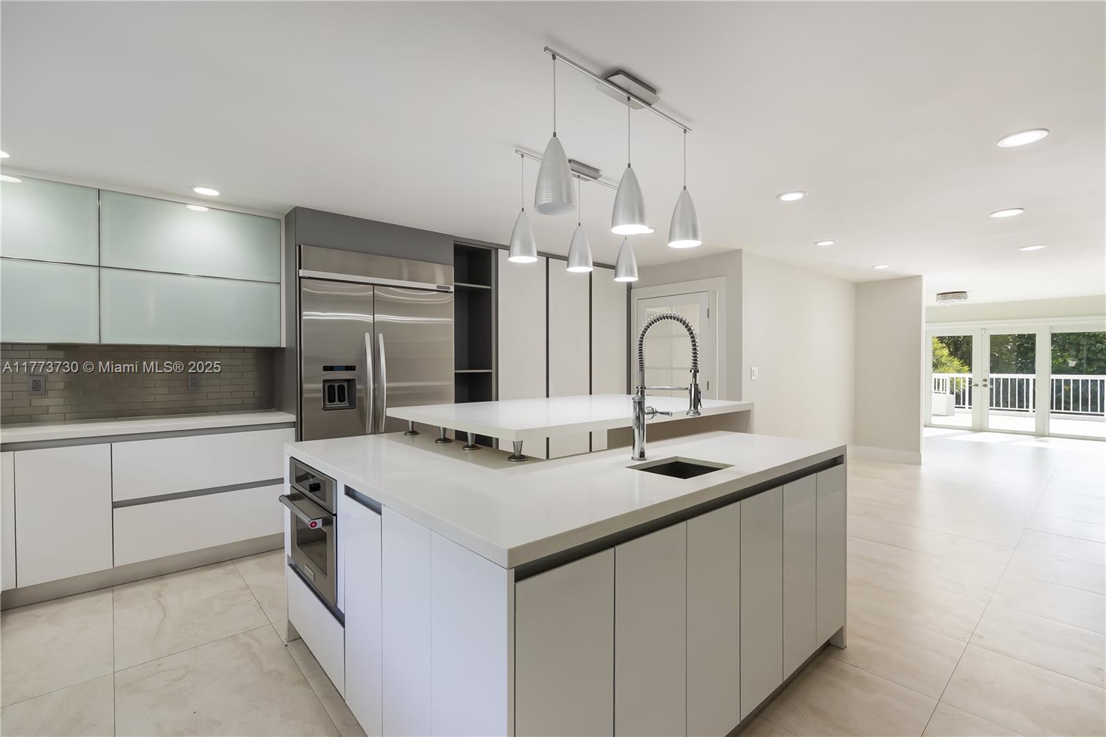 413 Santurce Ave Coral Gables, FL 33143 413 Santurce Ave Coral Gables, FL 33143