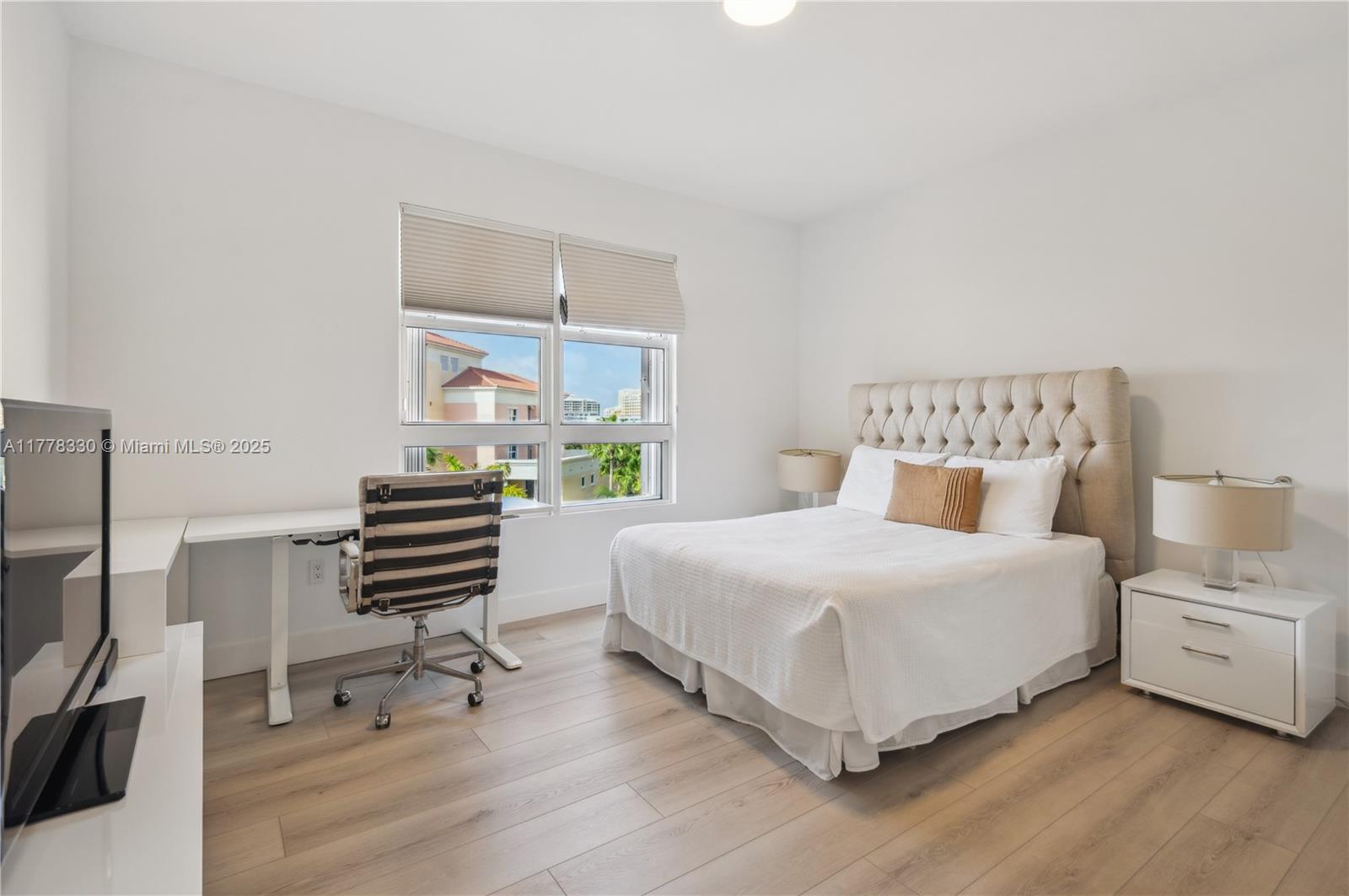 747 Crandon Blvd #PH10 Key Biscayne, FL 33149