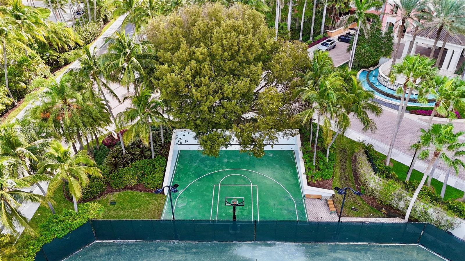 747 Crandon Blvd #PH10 Key Biscayne, FL 33149