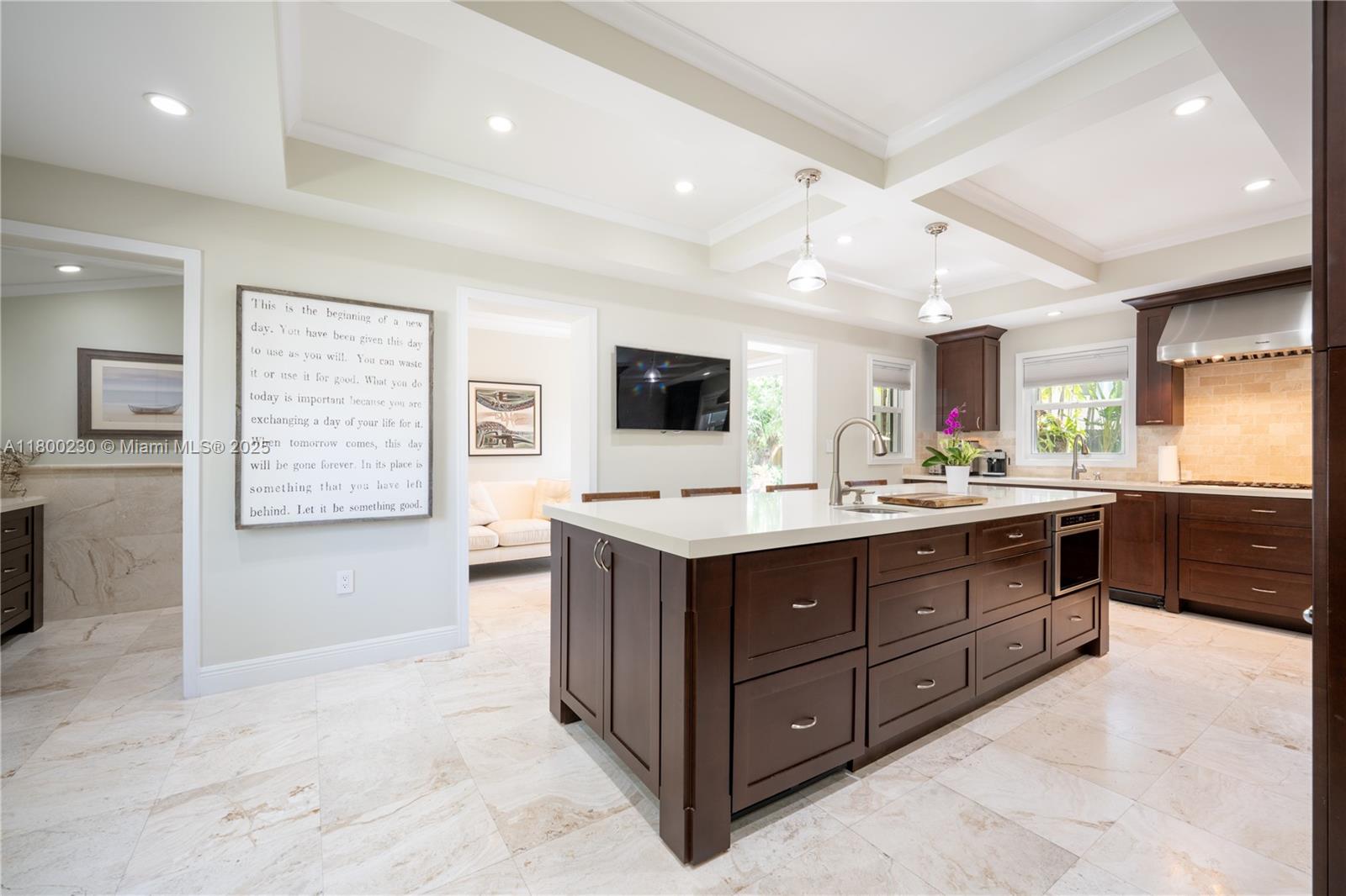 2855 SW 17th Ave Miami, FL 33133