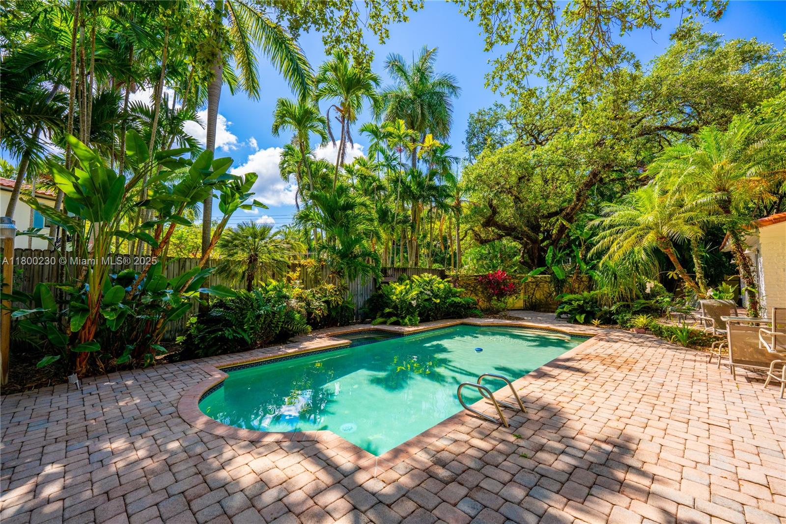 2855 SW 17th Ave Miami, FL 33133