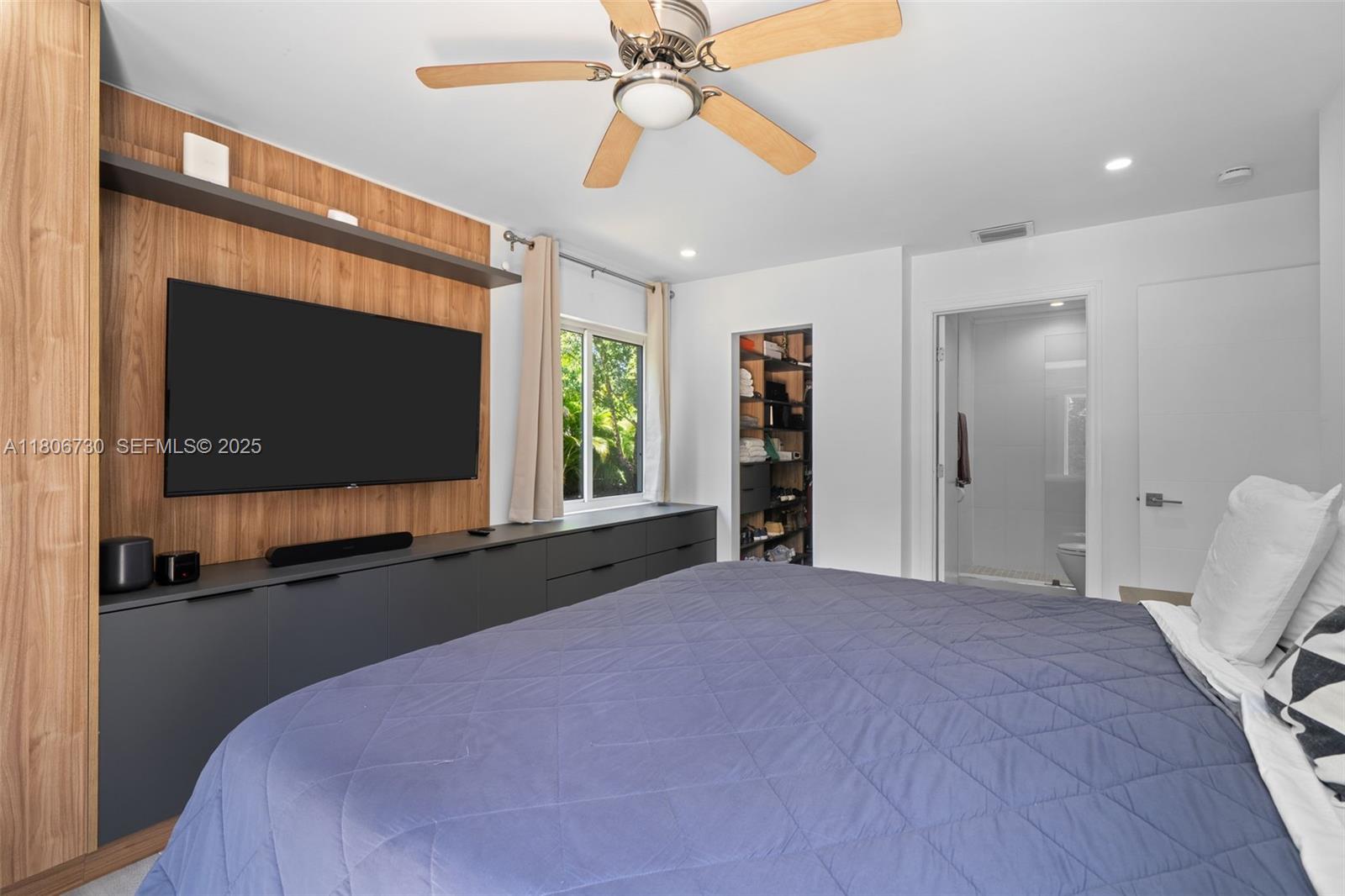 5943 SW 62nd St South Miami, FL 33143