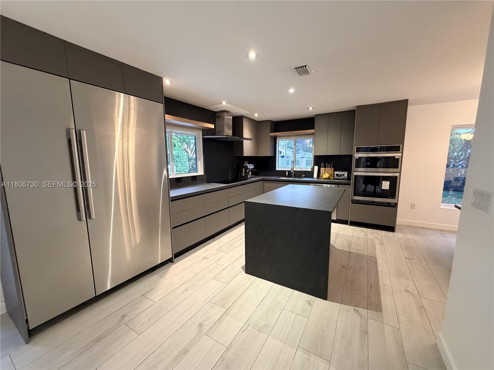 5943 SW 62nd St South Miami, FL 33143