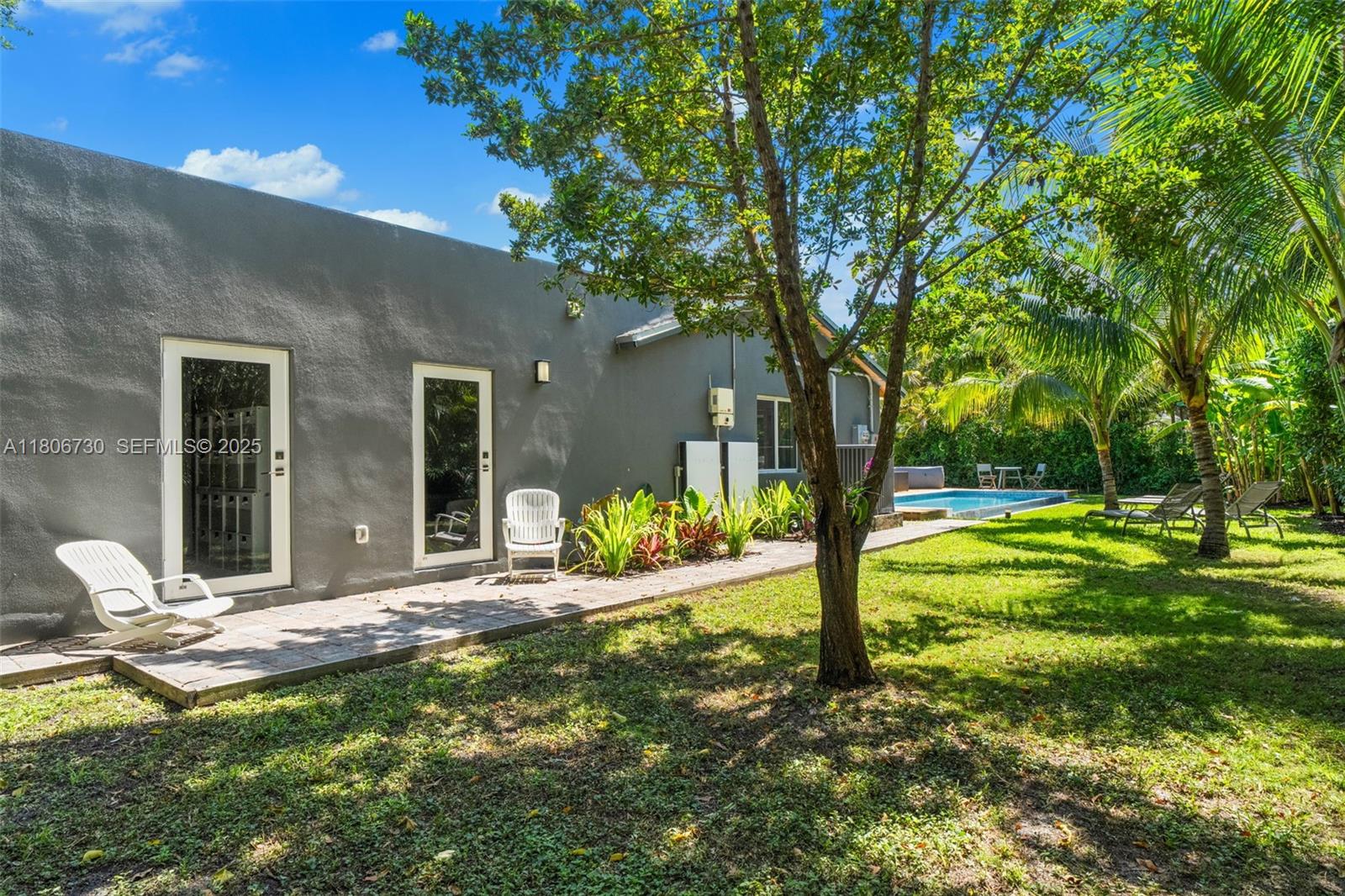 5943 SW 62nd St South Miami, FL 33143