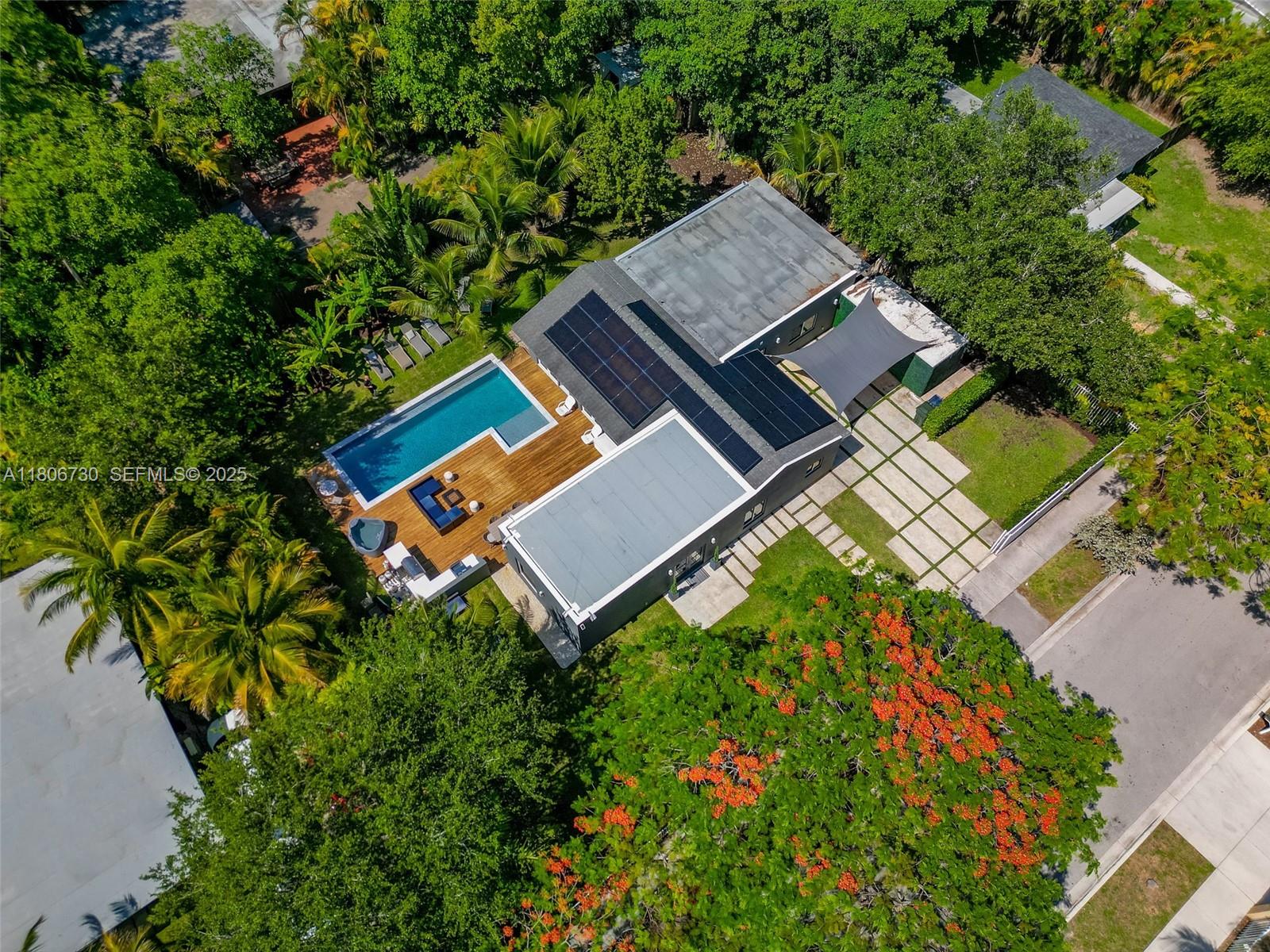 5943 SW 62nd St South Miami, FL 33143