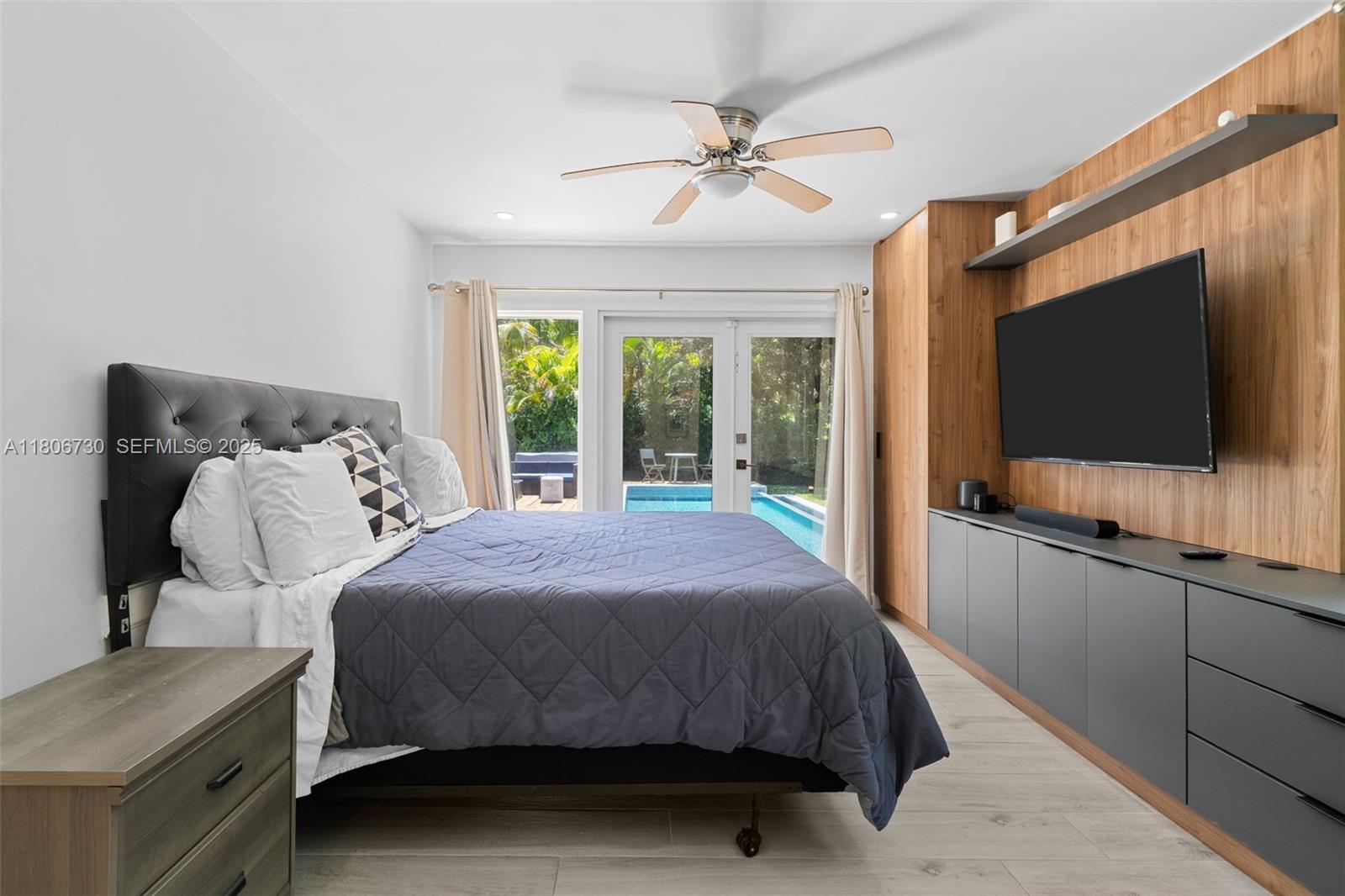 5943 SW 62nd St South Miami, FL 33143