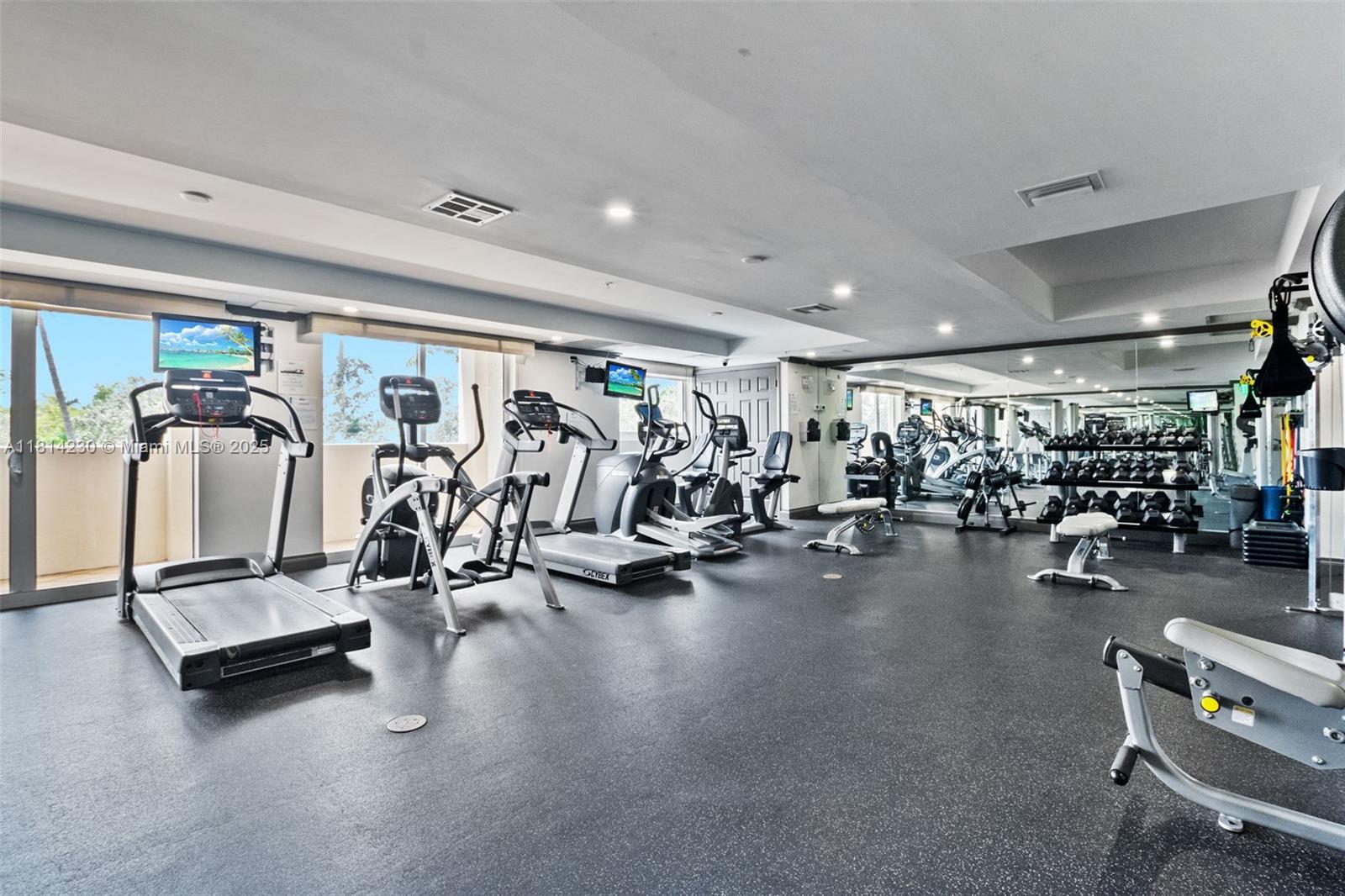 2001 N Ocean Blvd #701 Fort Lauderdale, FL 33305