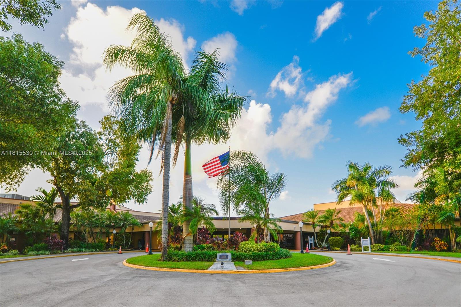 9601 Sunrise Lks Blvd #106