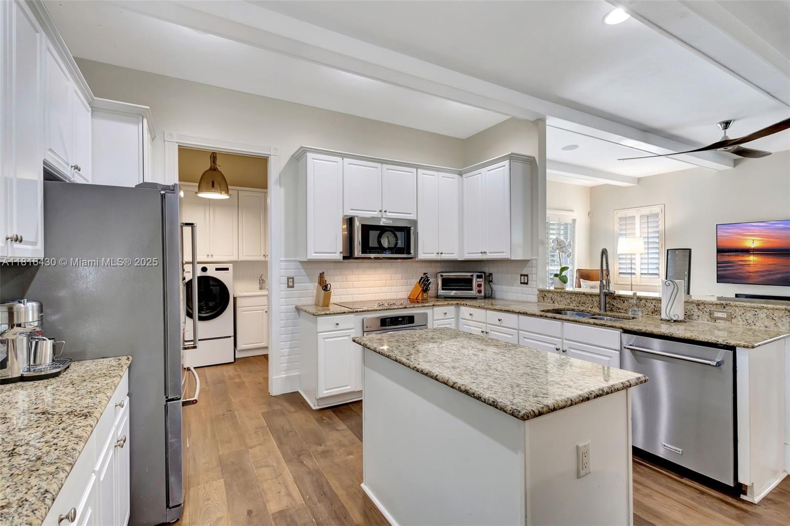 1327 Duval St Jupiter, FL 33458