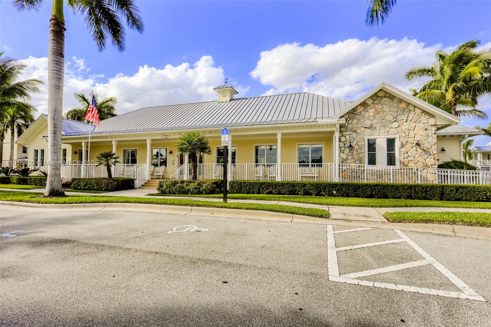1327 Duval St Jupiter, FL 33458