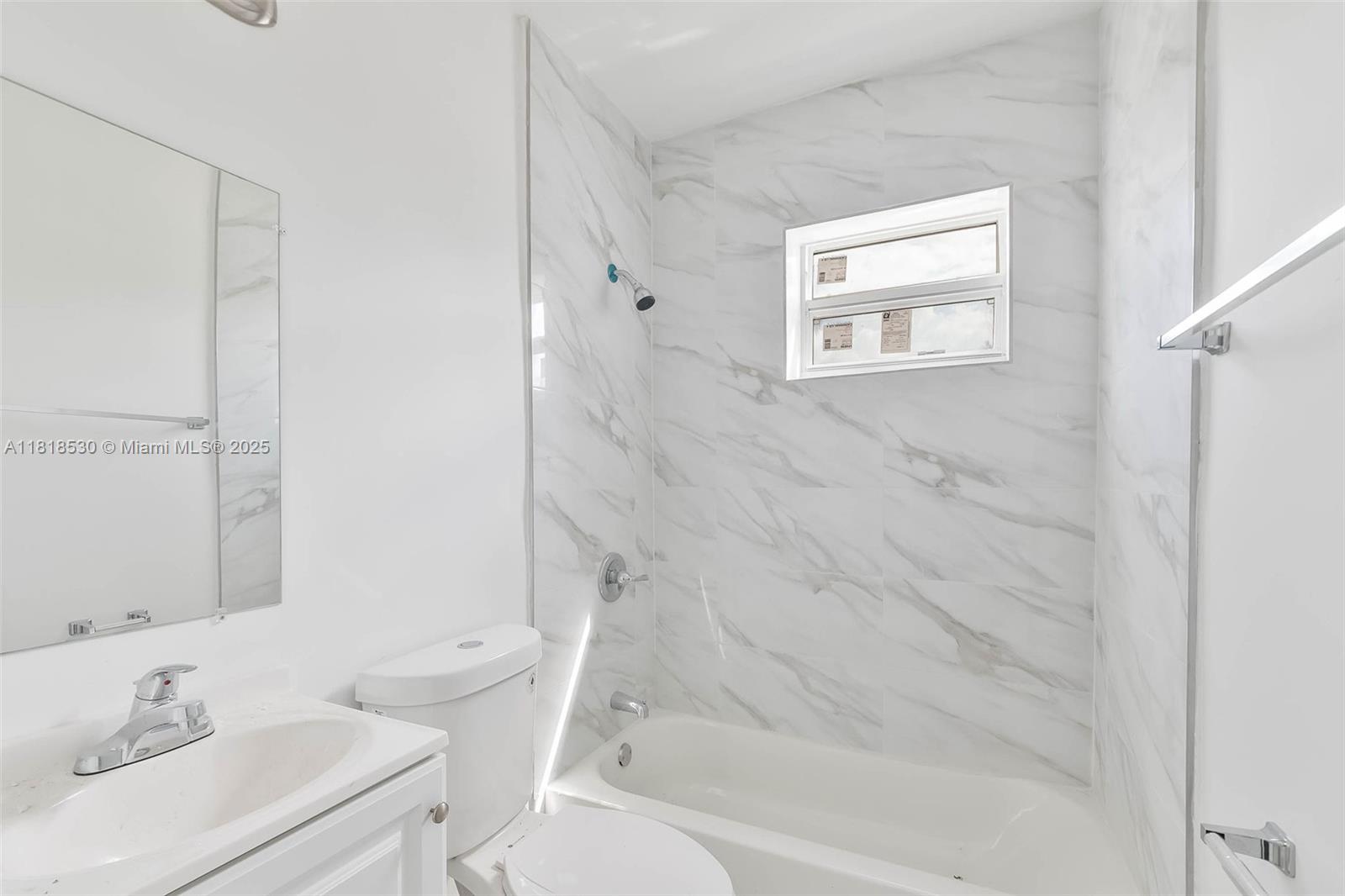 212 NW 15th St Miami, FL 33136