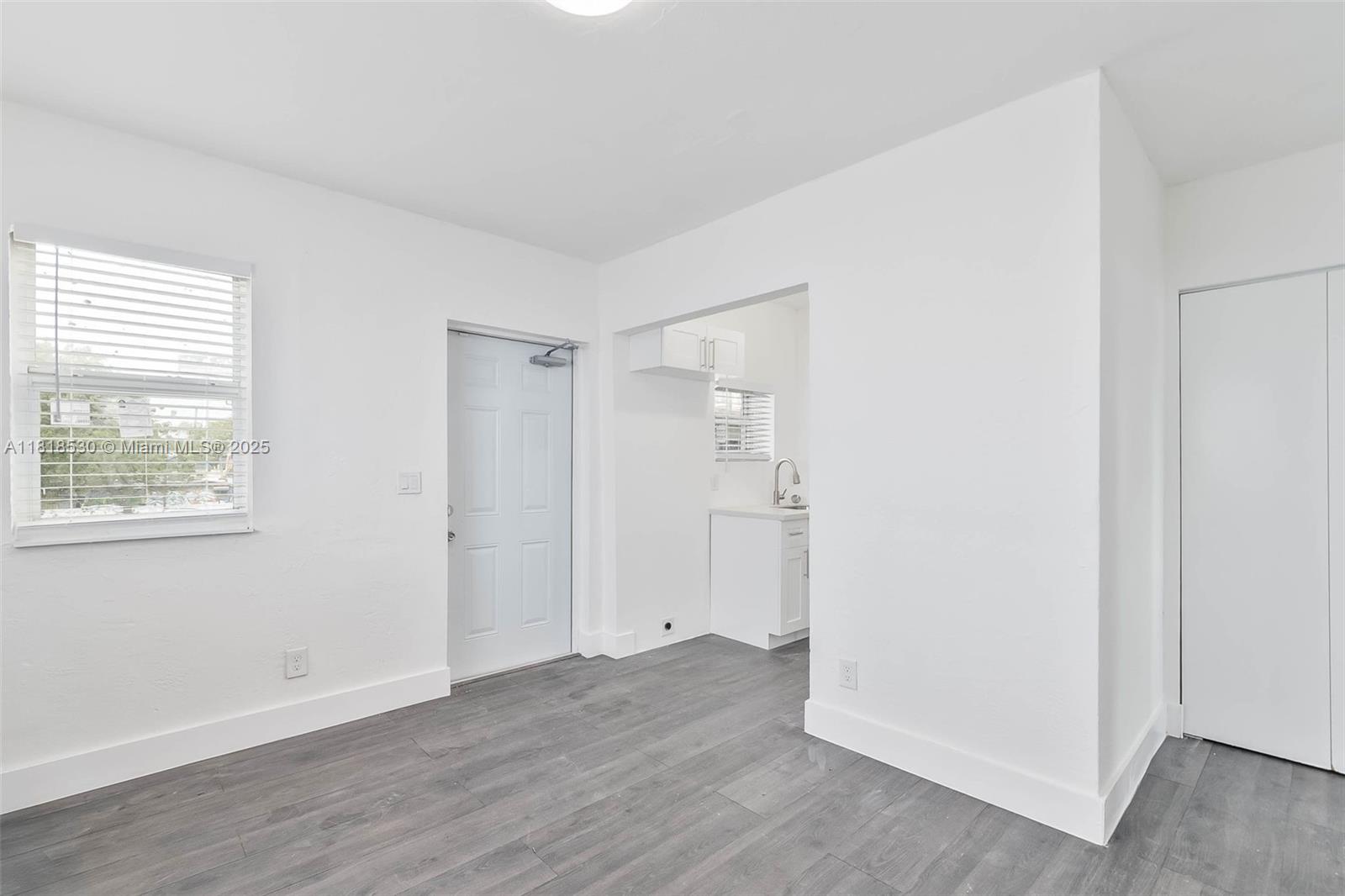 212 NW 15th St Miami, FL 33136