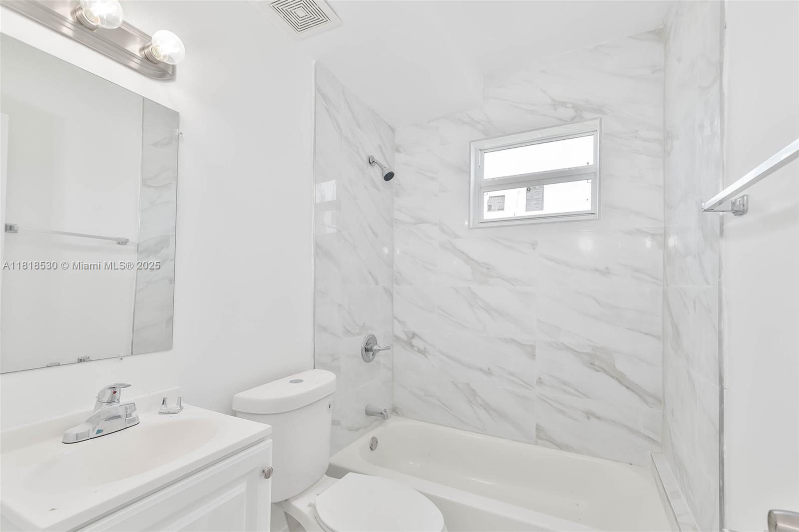 212 NW 15th St Miami, FL 33136