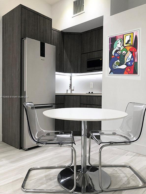 image Brickell Place Phas Ii C2