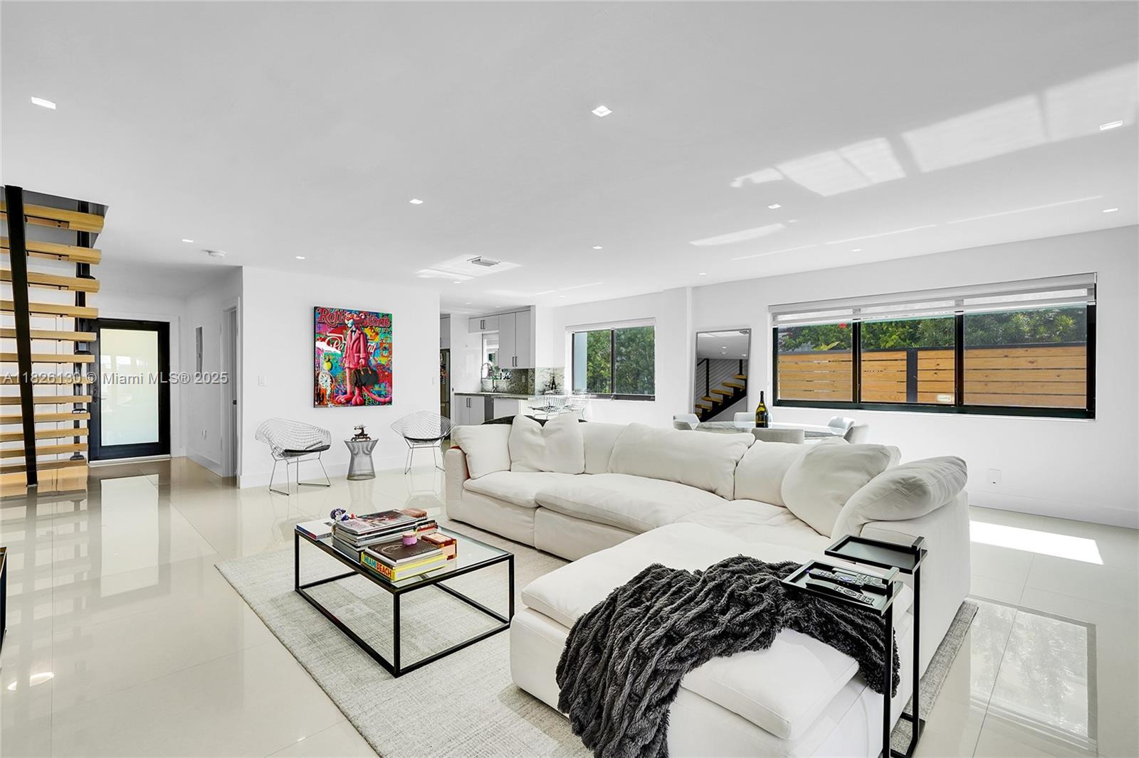 830 Raymond St Miami Beach, FL 33141