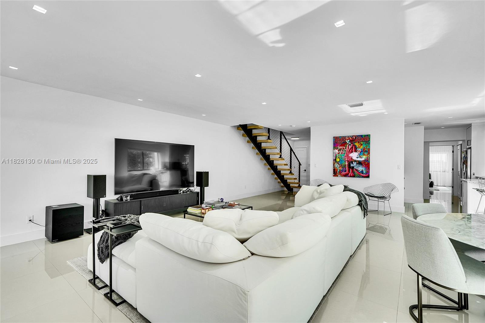 830 Raymond St Miami Beach, FL 33141