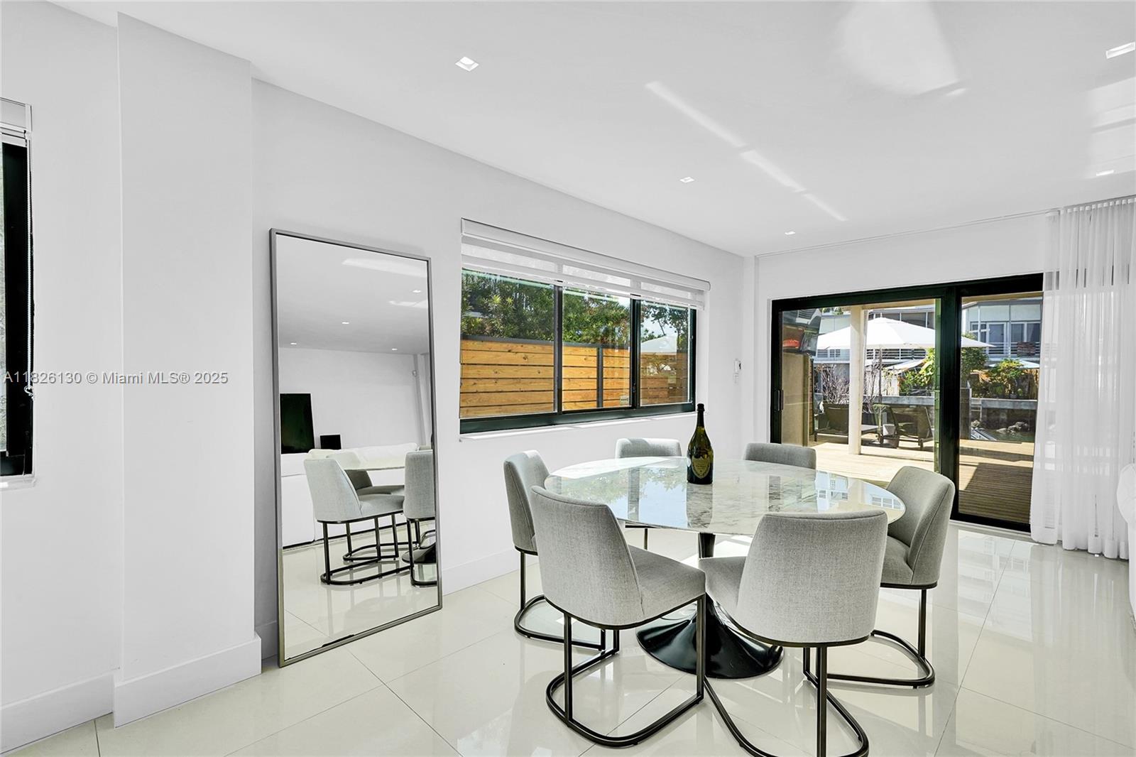 830 Raymond St Miami Beach, FL 33141