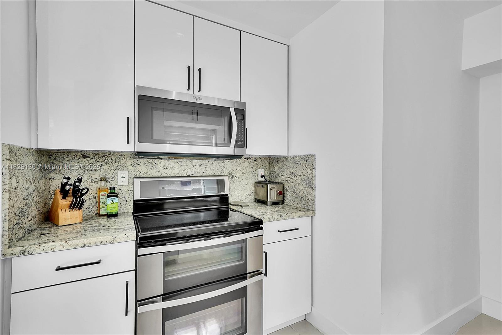 830 Raymond St Miami Beach, FL 33141