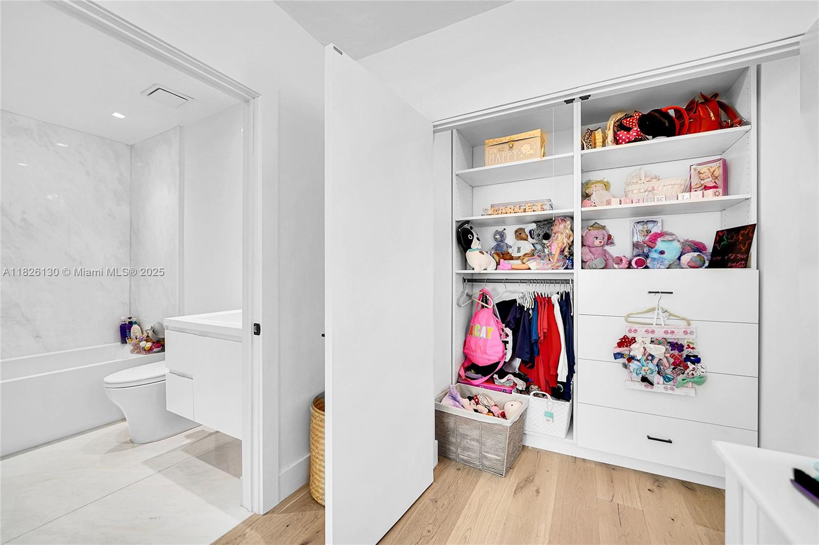 830 Raymond St Miami Beach, FL 33141