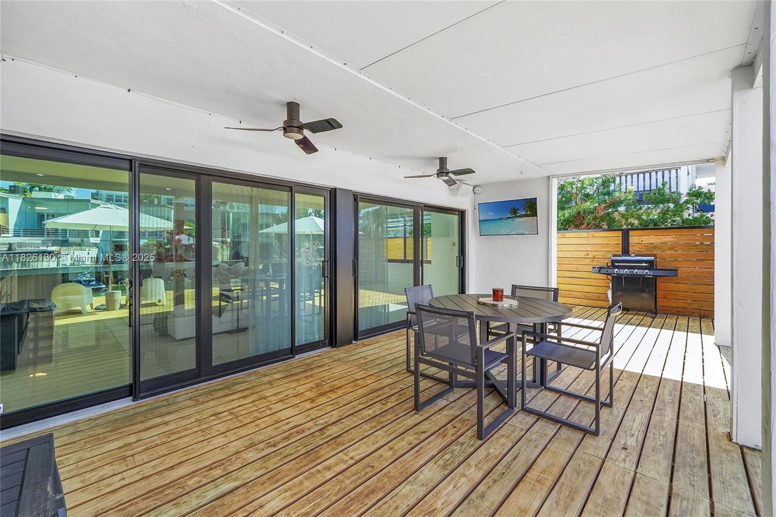 830 Raymond St Miami Beach, FL 33141