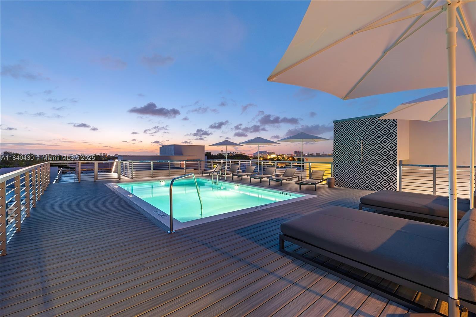 545 SW 11th St #105 Miami, FL 33129