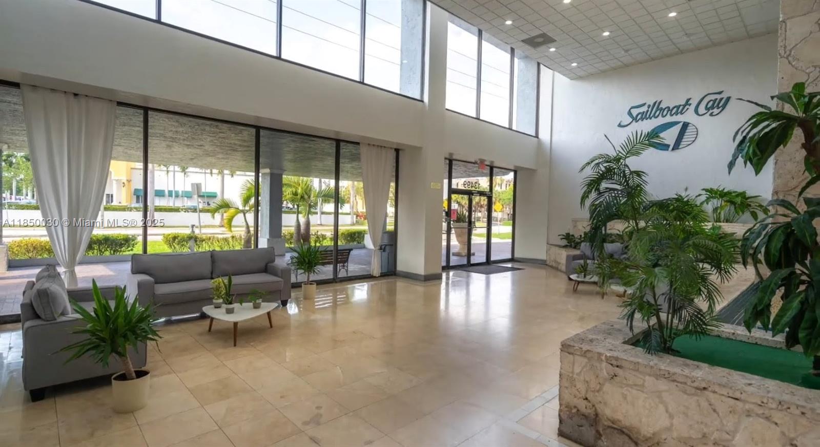 13499 Biscayne Blvd #612