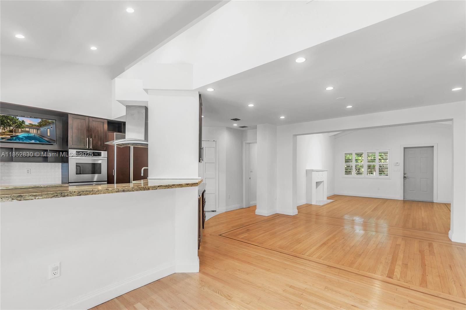 776 NE 74th St Miami, FL 33138