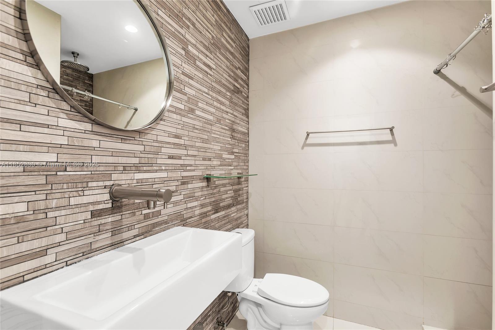 776 NE 74th St Miami, FL 33138