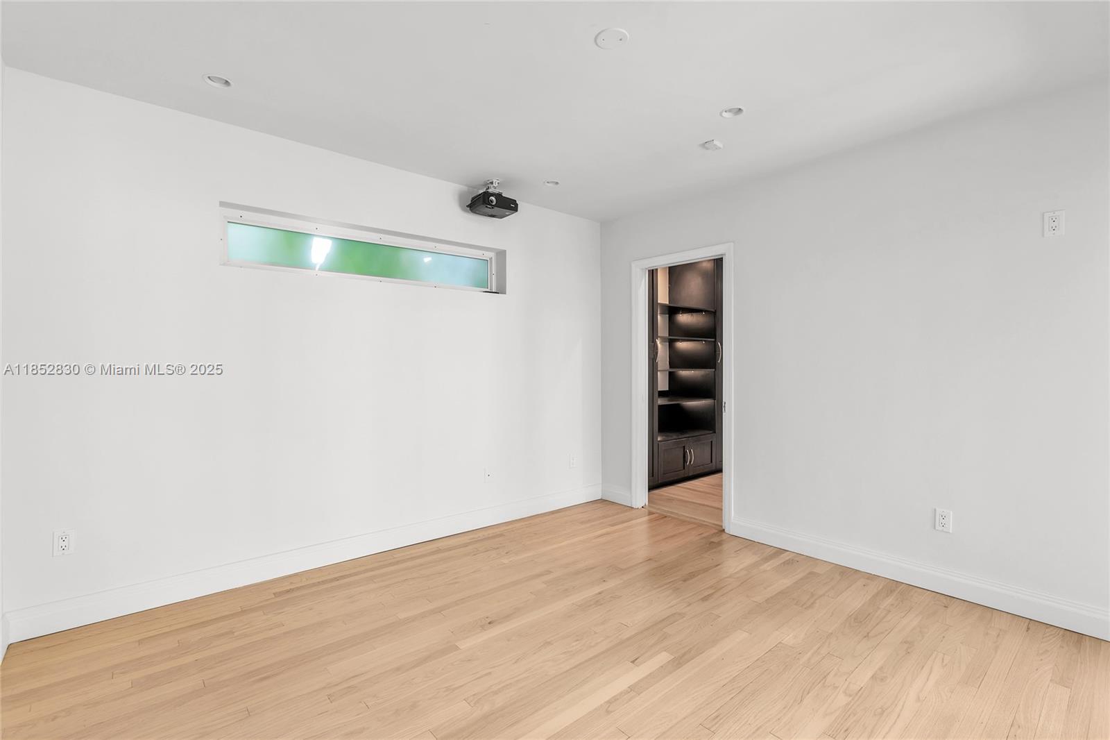 776 NE 74th St Miami, FL 33138