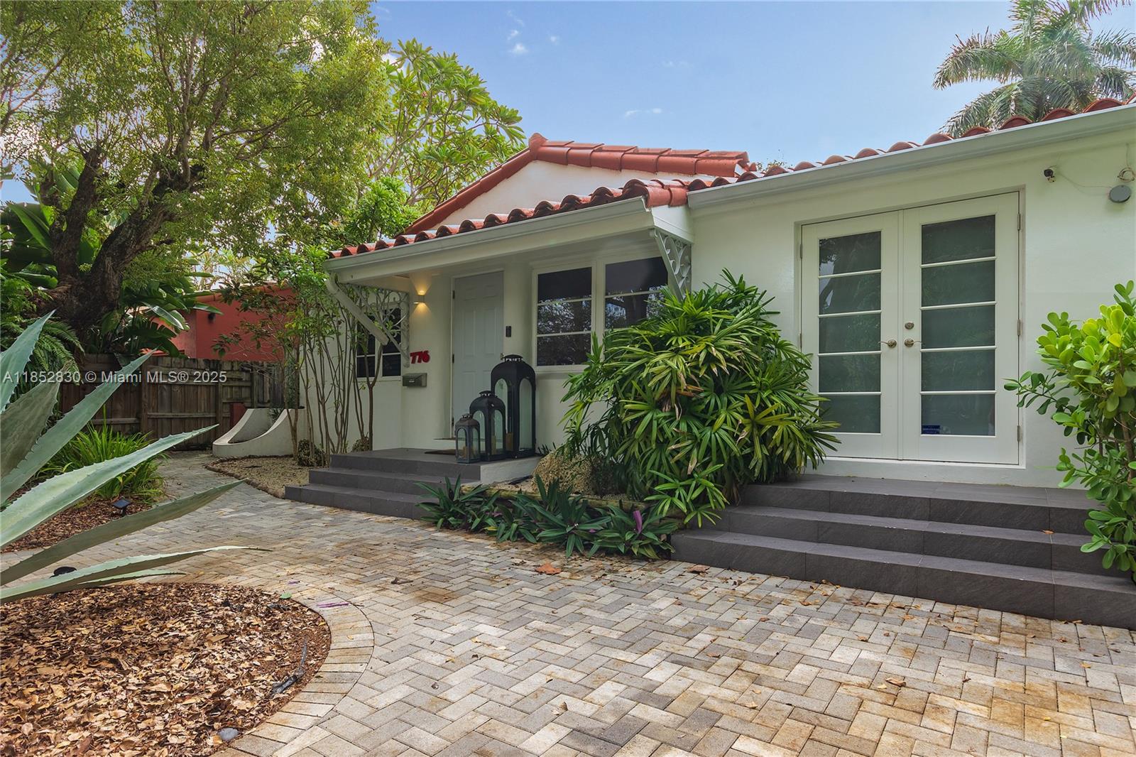 776 NE 74th St Miami, FL 33138