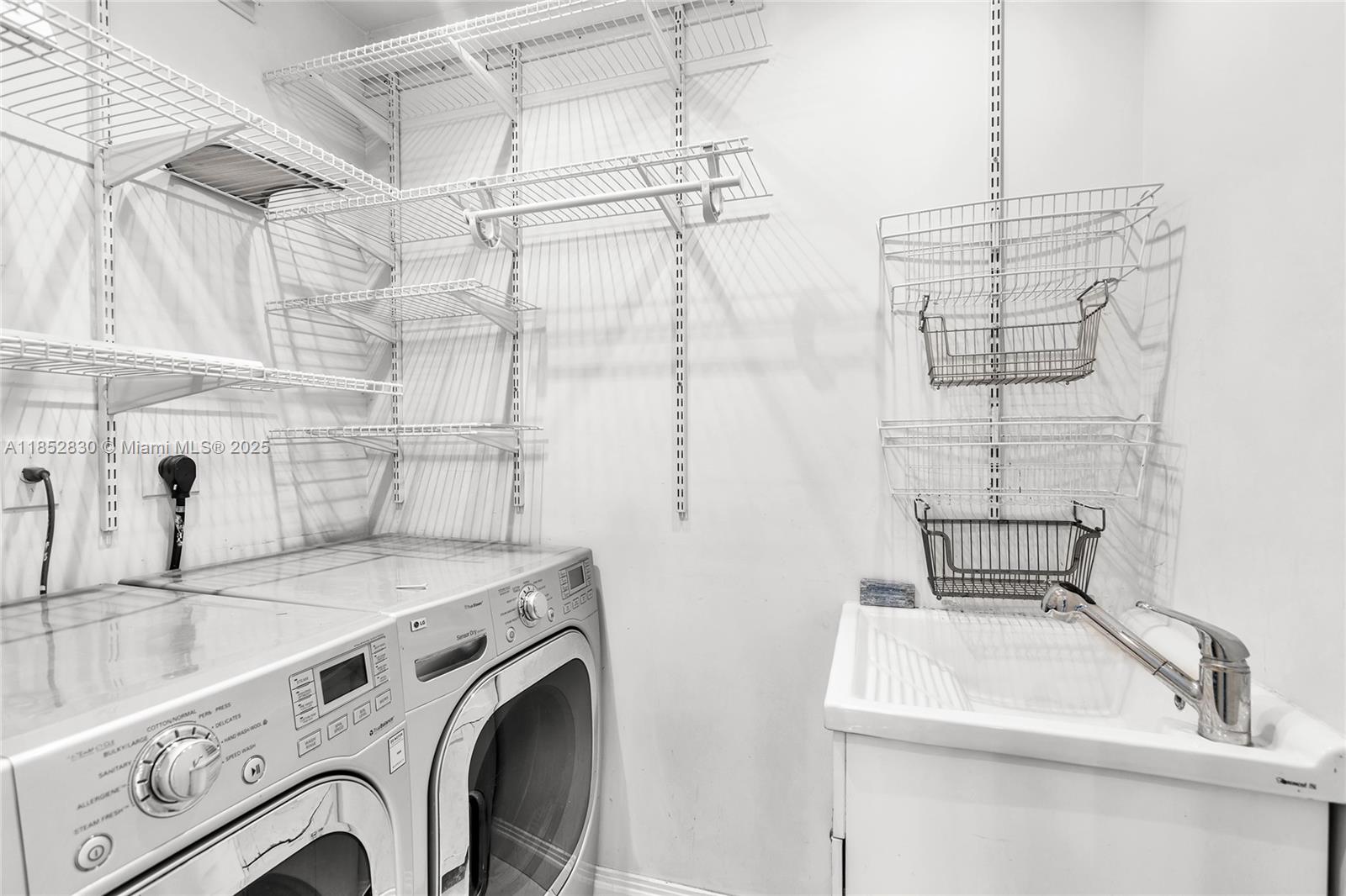 776 NE 74th St Miami, FL 33138