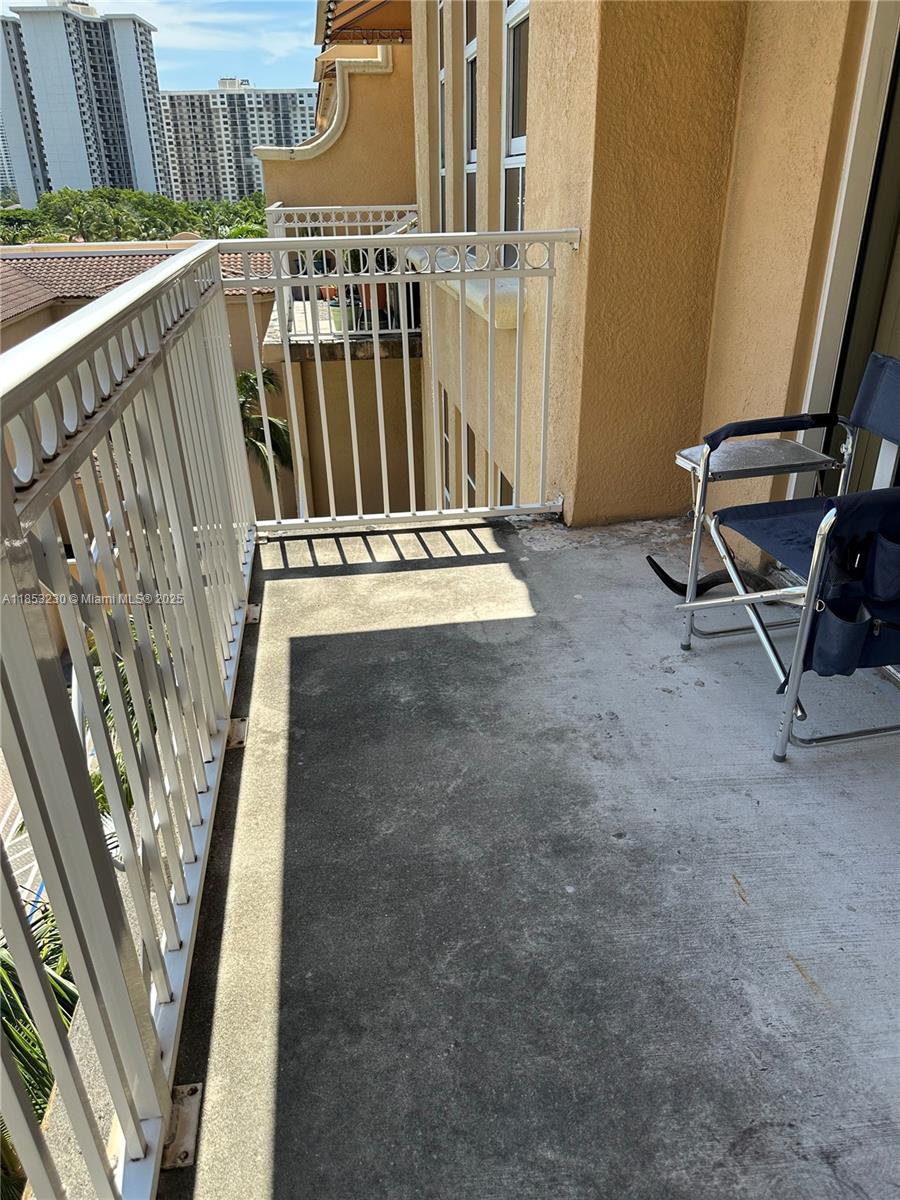 image Alaqua Condo12