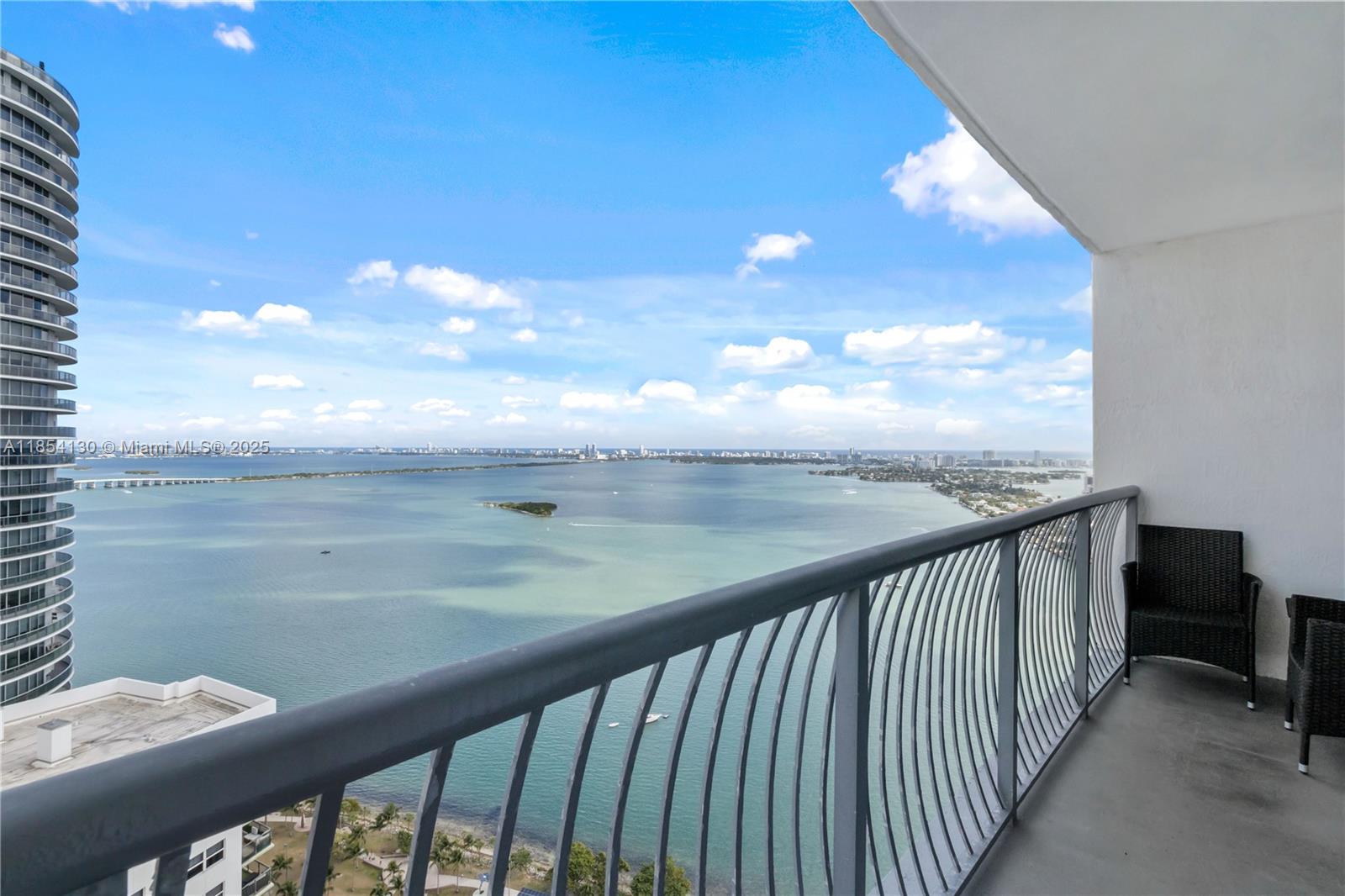 1750 N Bayshore Dr #4403
