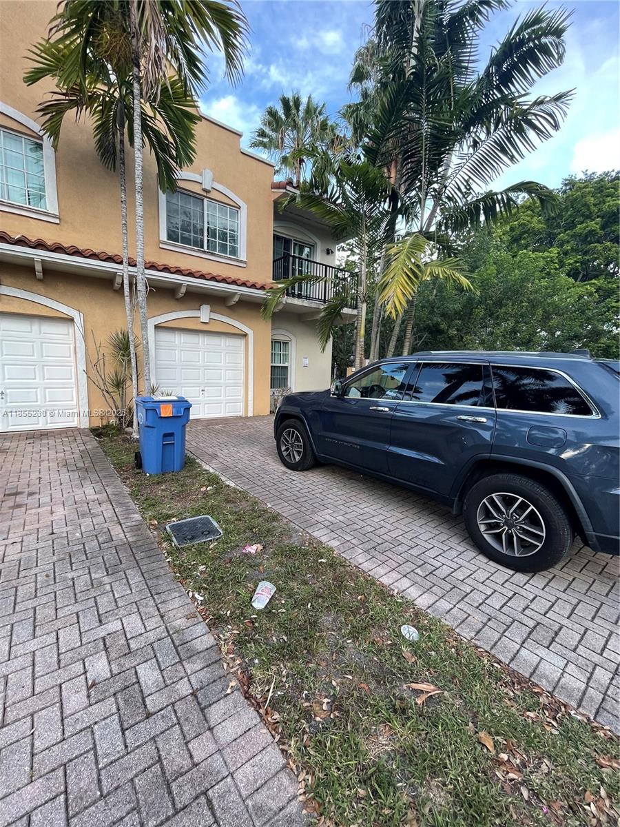 3450 NW 17th Ter #3450
