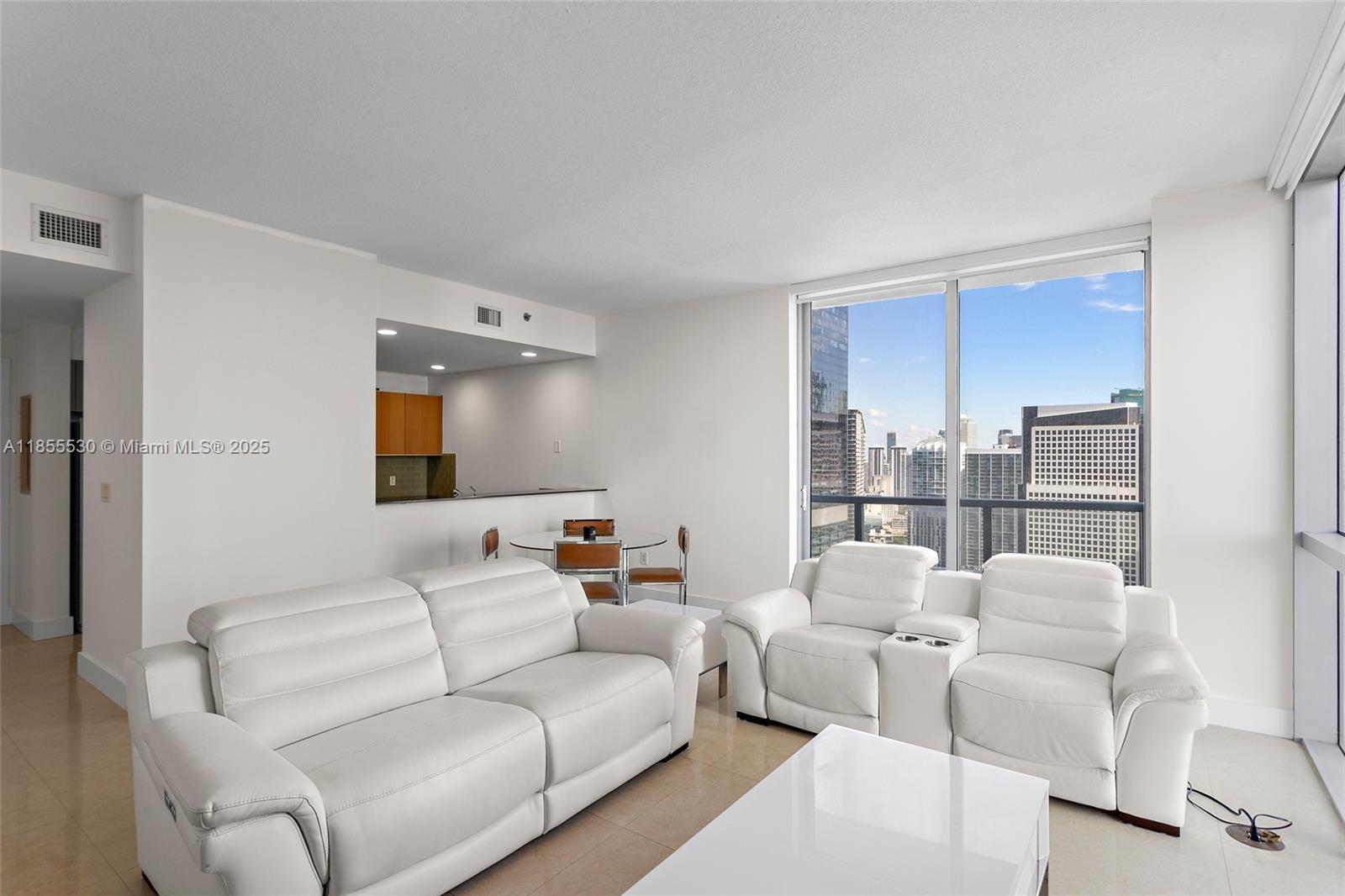 1060 Brickell Ave #4001