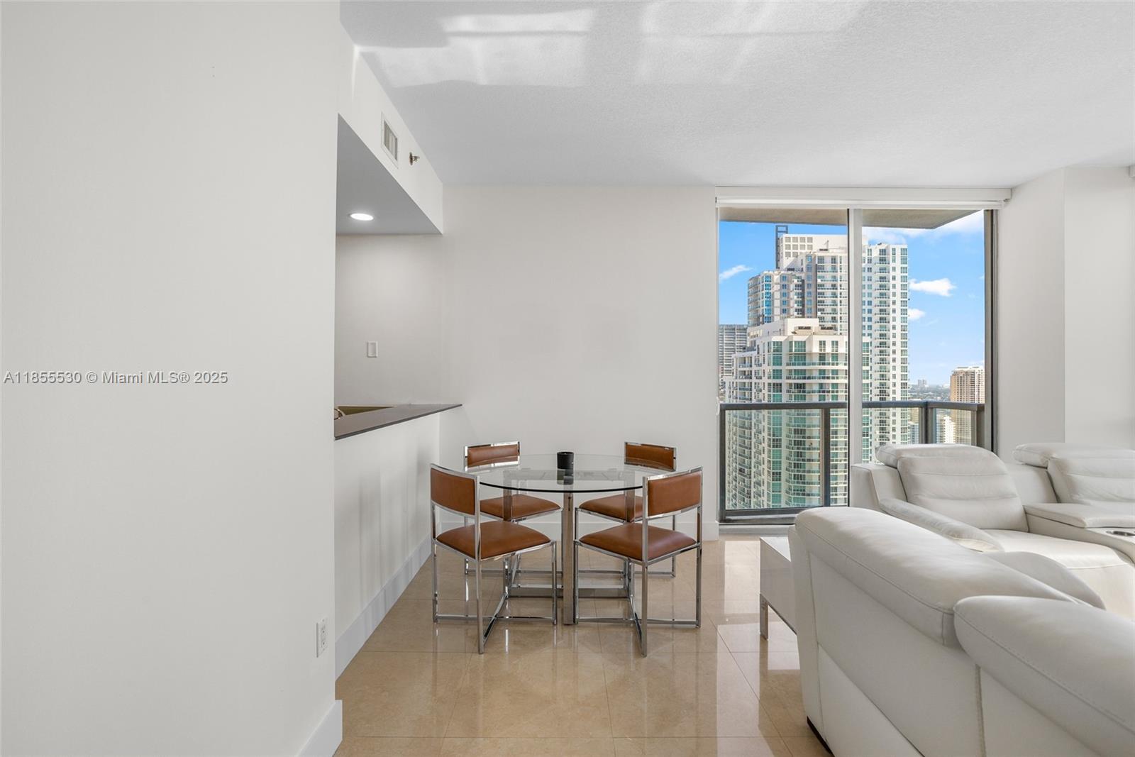 image 1060 Brickell10