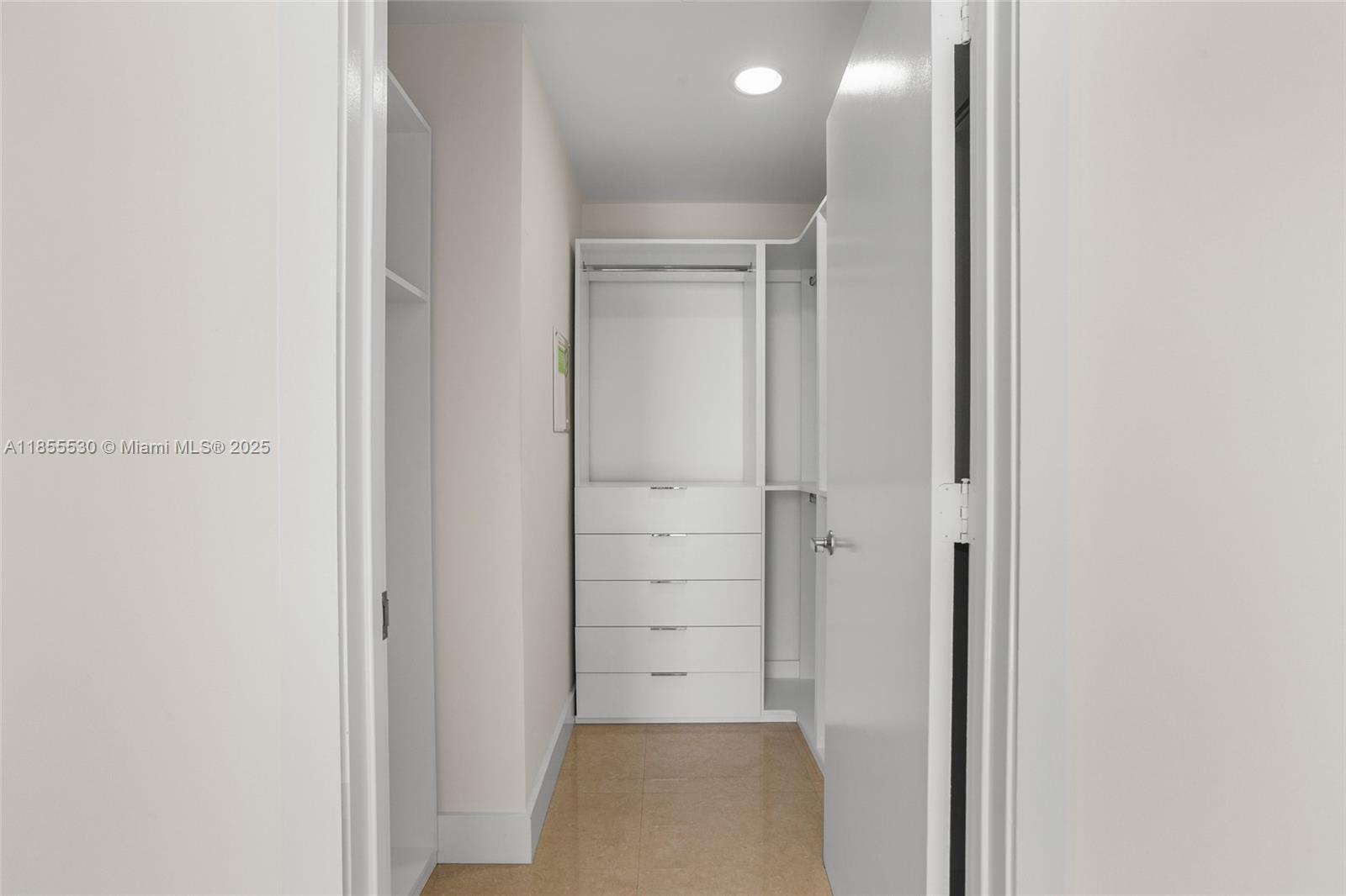 image 1060 Brickell14