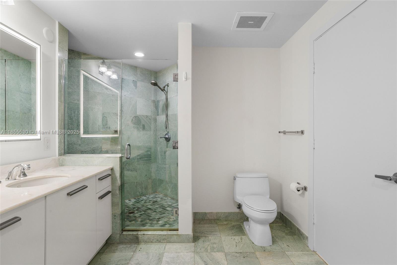 image 1060 Brickell17
