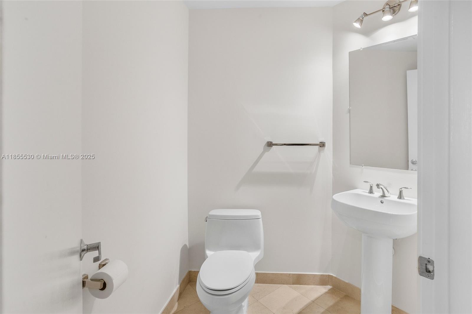 image 1060 Brickell19