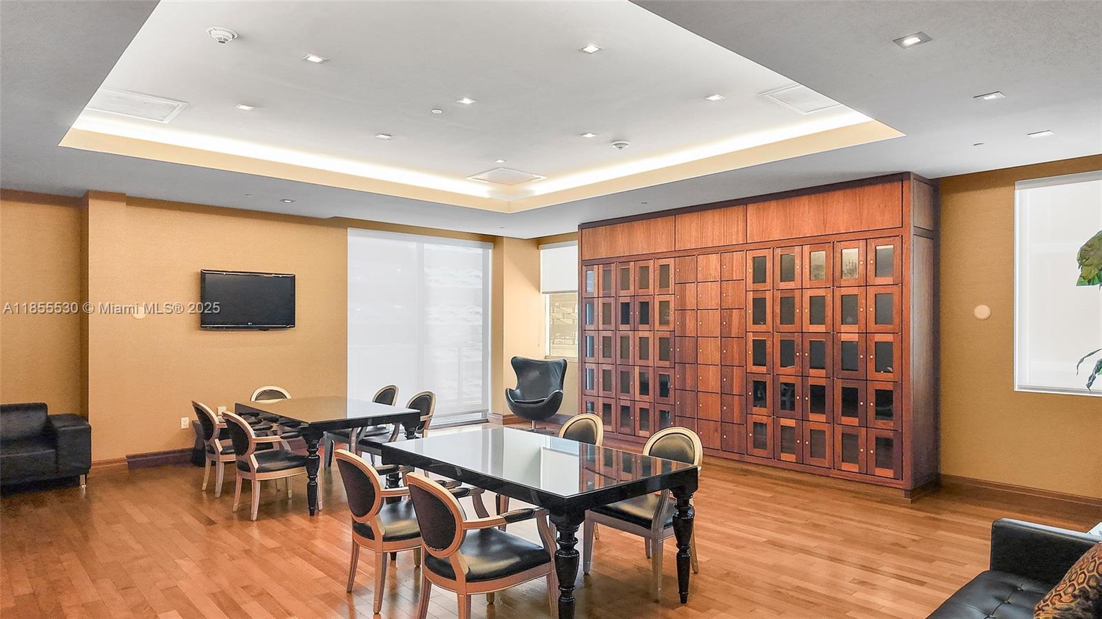 image 1060 Brickell31