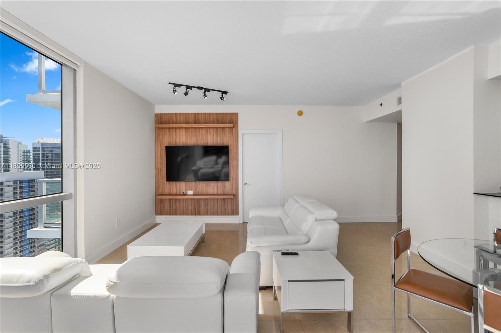 image 1060 Brickell7