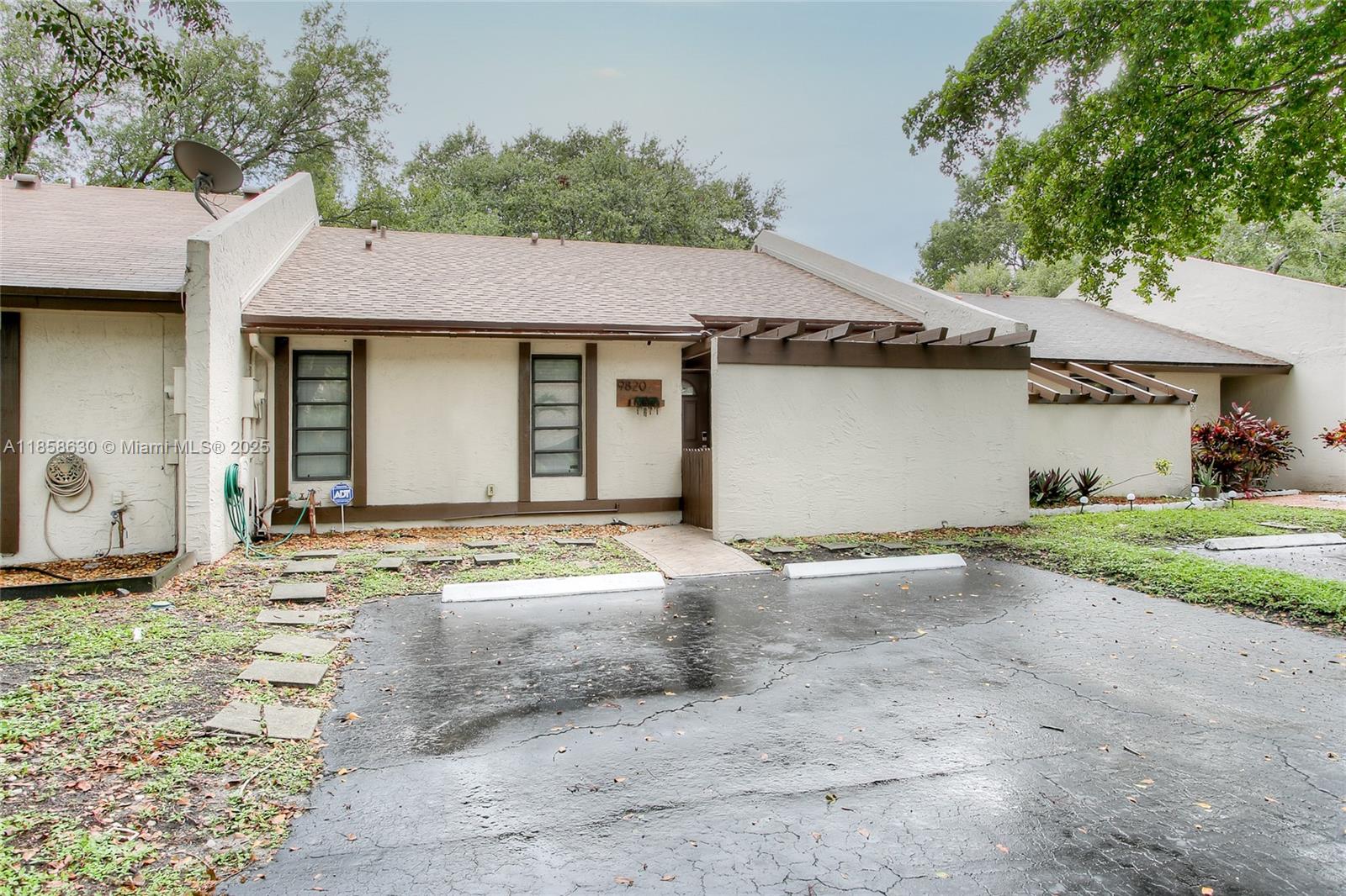 9820 NW 15th Ct