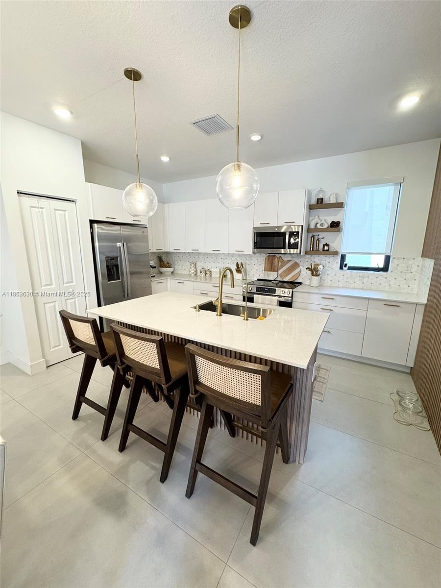 4867 NW 84th Ave Doral, FL 33166