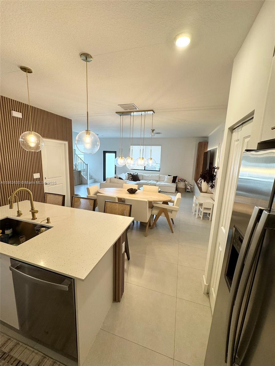 4867 NW 84th Ave Doral, FL 33166