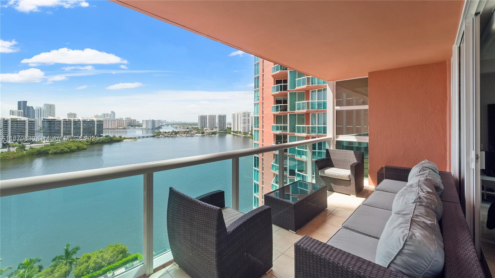 3370 Hidden Bay Dr #2010 Aventura, FL 33180