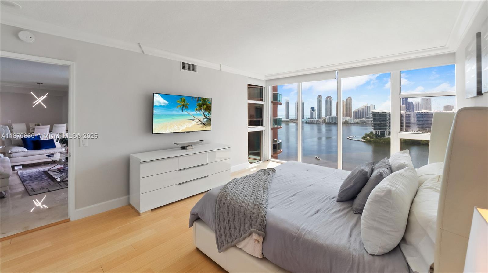 3370 Hidden Bay Dr #2010 Aventura, FL 33180