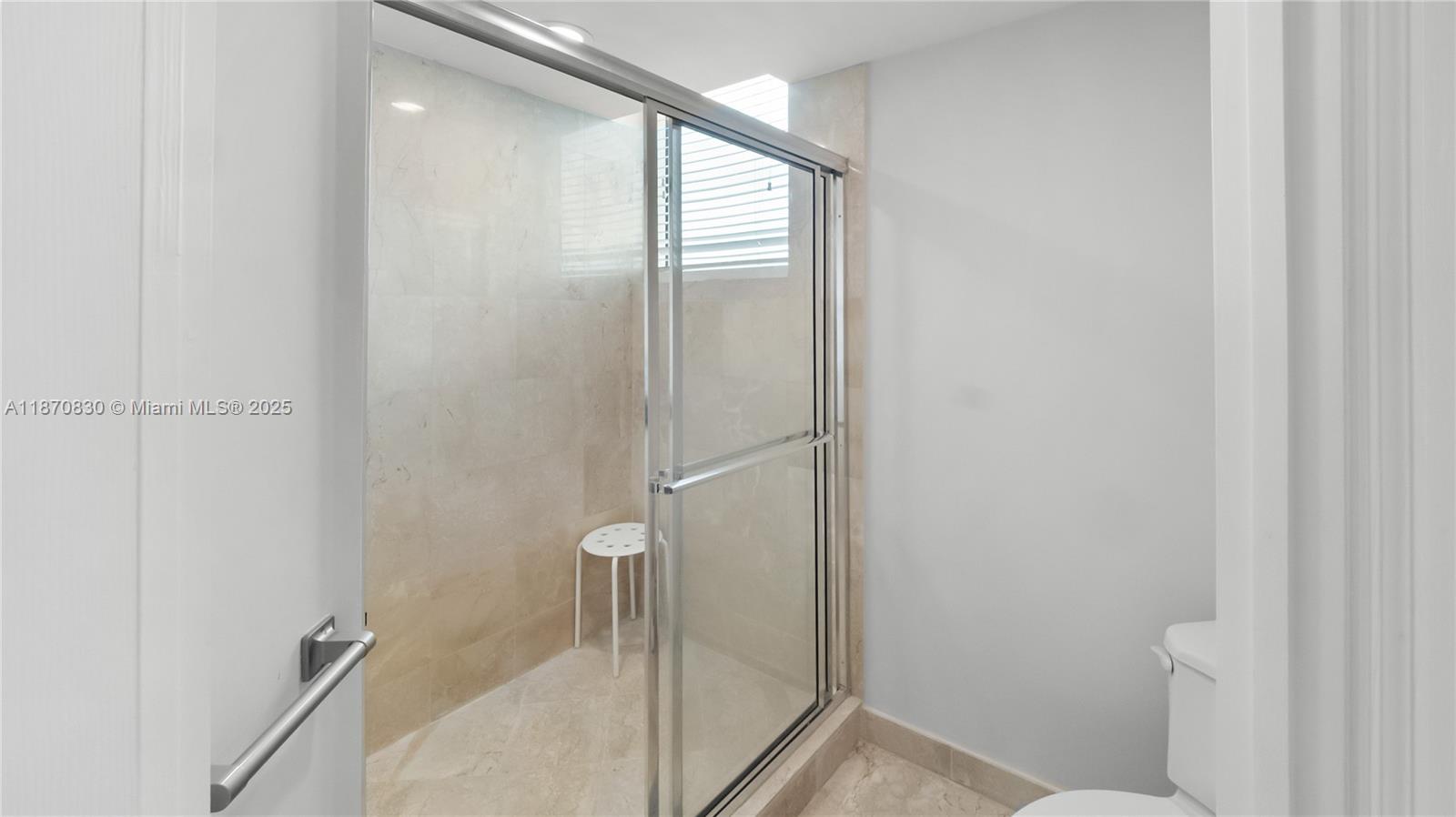 3370 Hidden Bay Dr #2010 Aventura, FL 33180