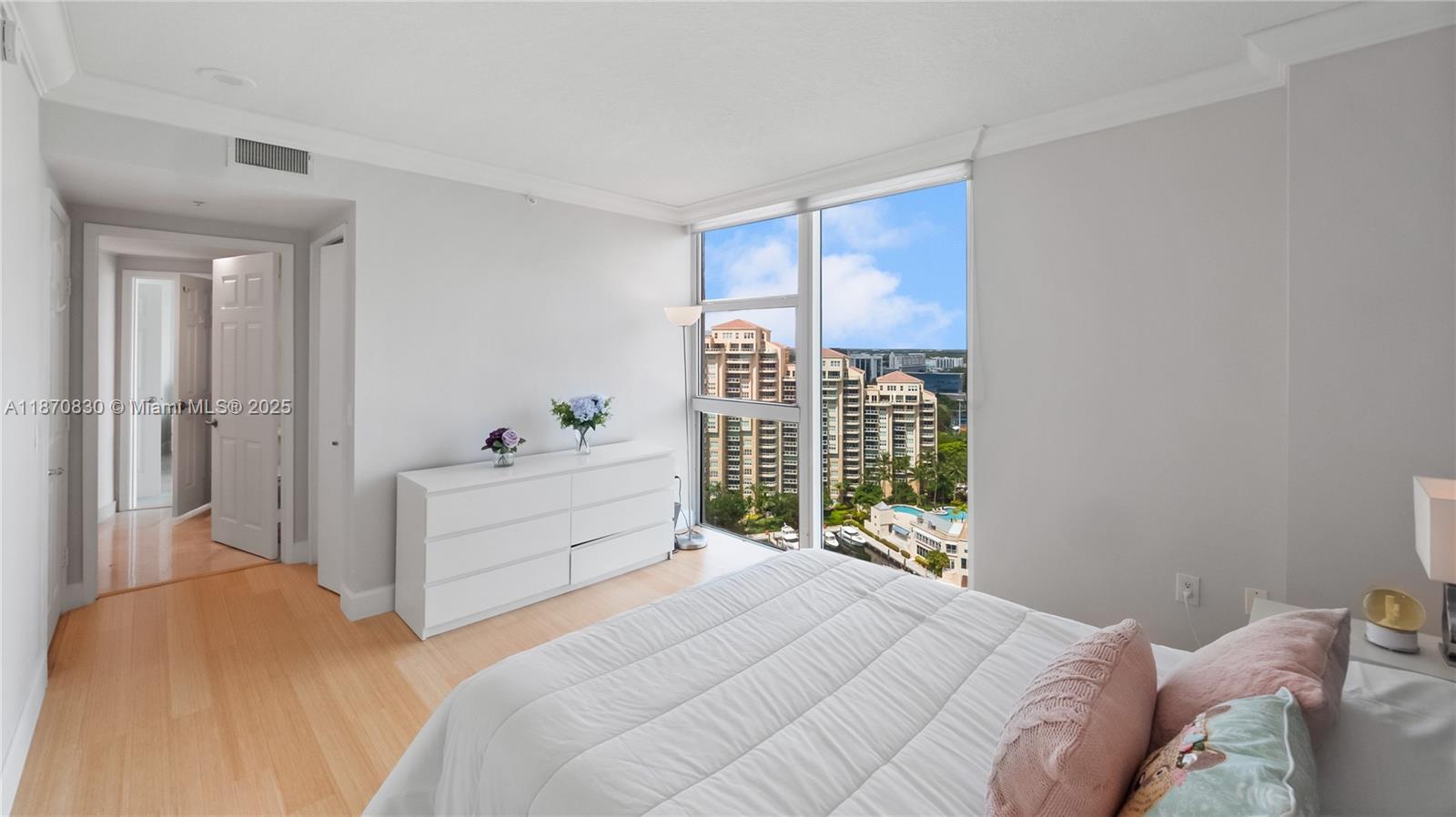 3370 Hidden Bay Dr #2010 Aventura, FL 33180